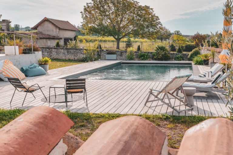 Réalisation Piscines & Concept - Piscine traditionnelle -membrane armée - Volet immergé